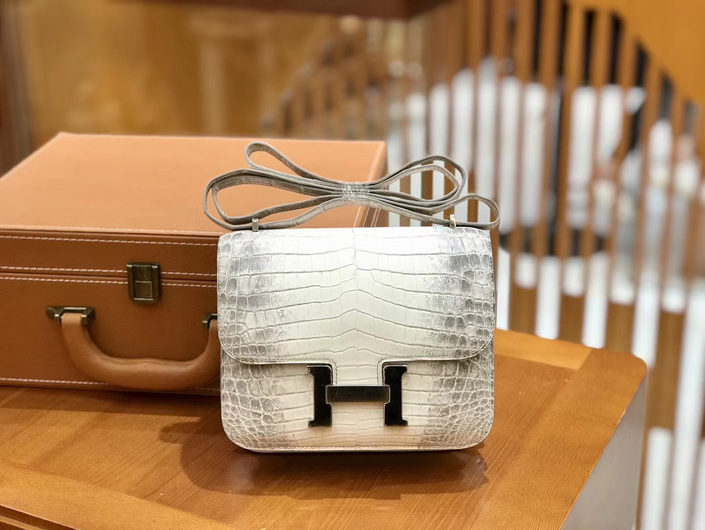 Hermès（爱马仕）Constance 空姐包 喜玛拉雅 银扣 18cm 顶级品质