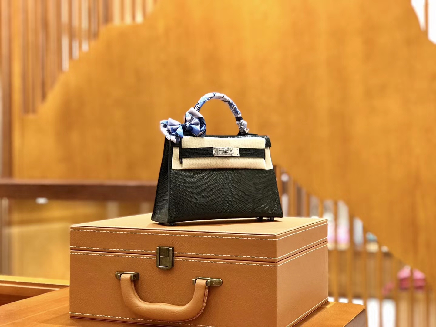 Hermès（爱马仕）新增现货 2代 19cm 蜥蜴皮 经典黑 银扣 全手工缝制