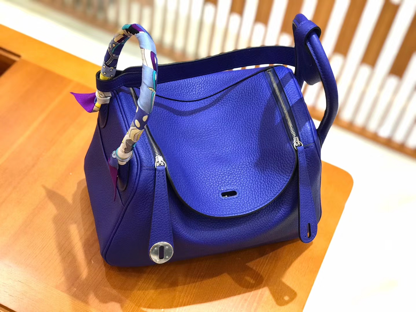 Hermès（爱马仕）Lindy琳迪包 电光蓝 德国进口togo牛皮 全手工缝制 银扣 30cm