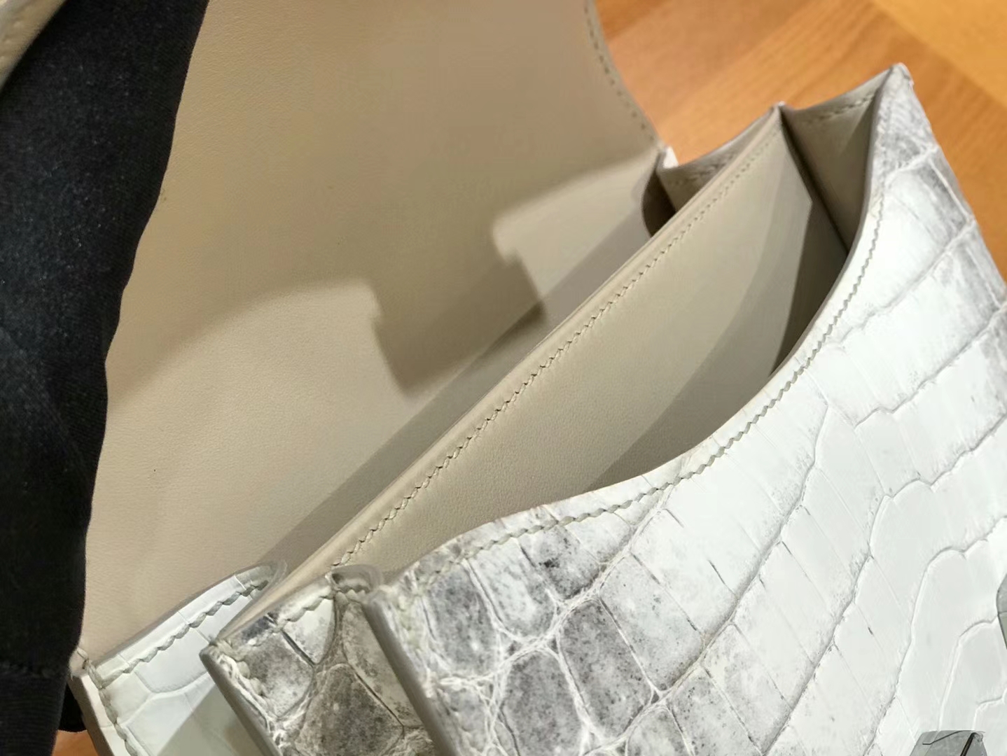 Hermès（爱马仕）Constance 空姐包 喜玛拉雅 银扣 18cm 顶级品质