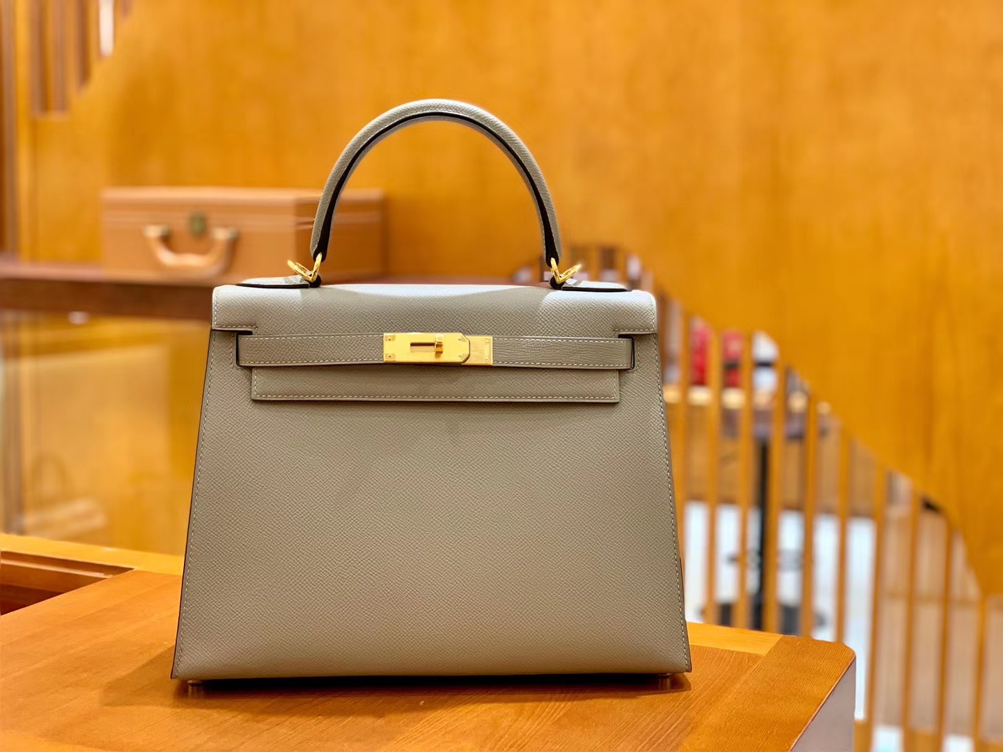 Hermès（爱马仕）Kelly 28cm 掌纹 牛皮 沥青灰 高订工序版本 全手工缝制