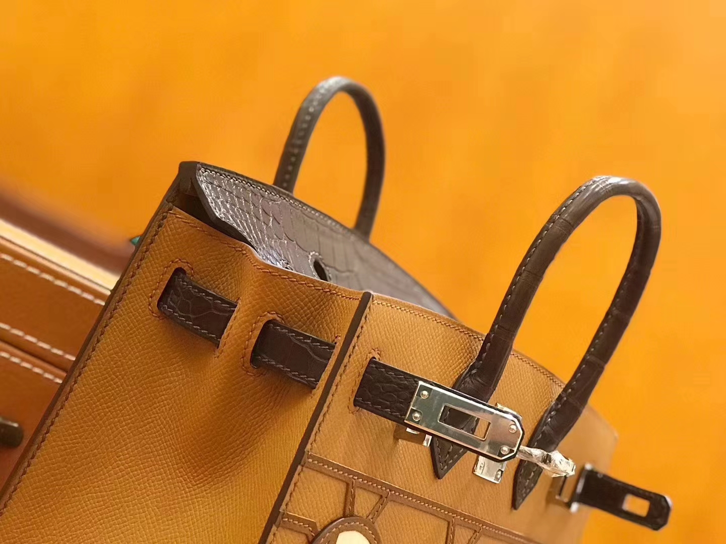 Hermès（爱马仕）Birkin 20cm 限量版小房子 金棕色 Epsom拼鳄鱼皮 顶级全手缝工序