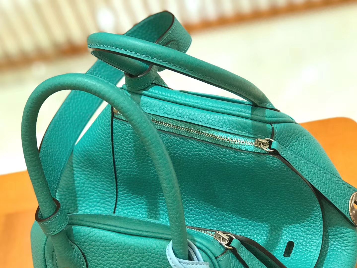 Hermès（爱马仕）Lindy 琳迪包 新颜色 维罗纳绿 Togo牛皮 进口原料 全手工缝制 银扣 26cm