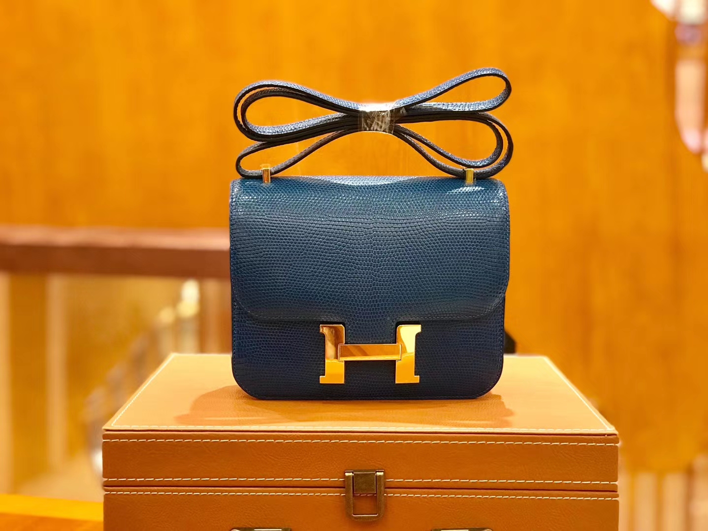 Hermès（爱马仕）Constance 18cm 海军蓝 南非蜥蜴皮 全手工缝制