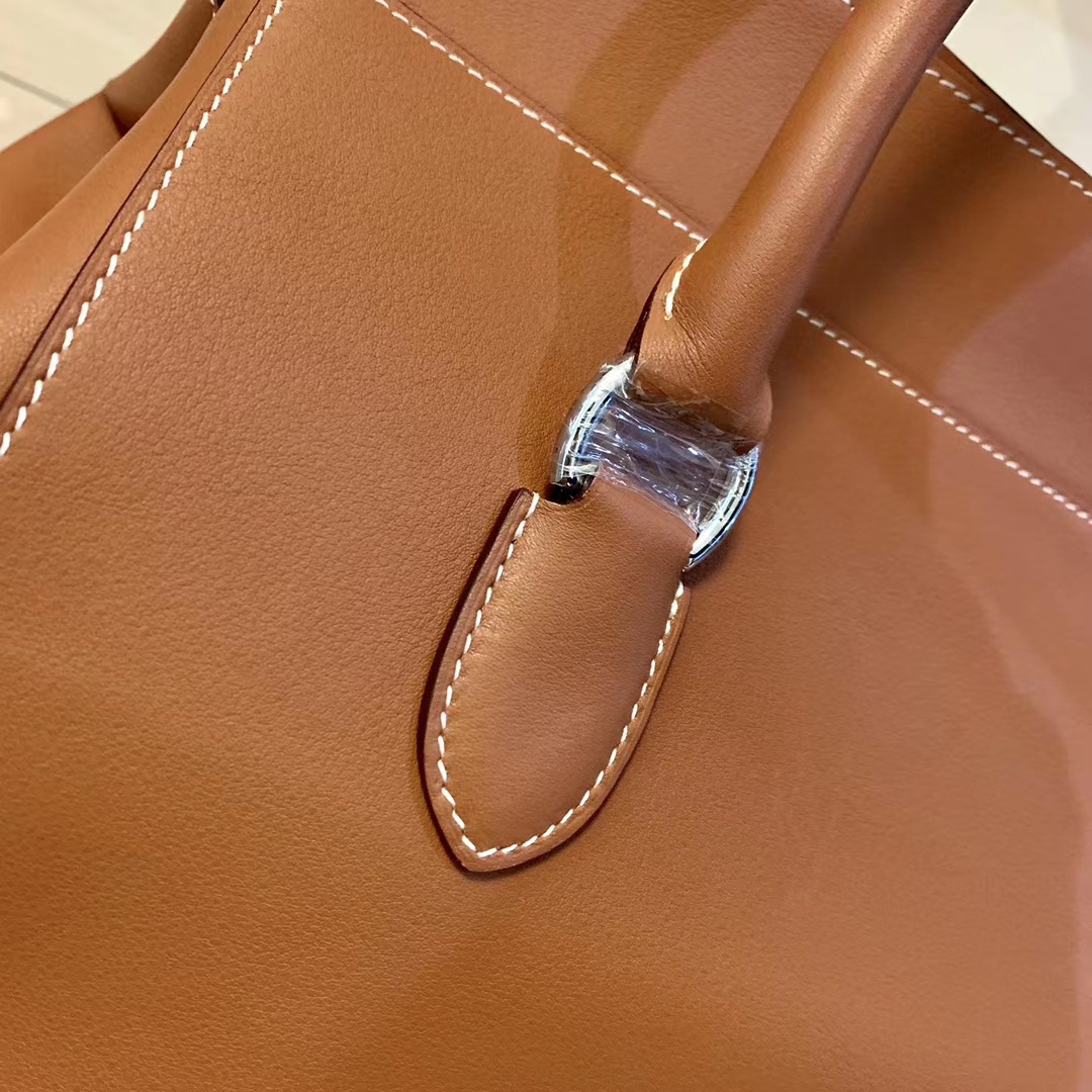 Hermès（爱马仕）Toolbox 牛奶盒 旅行包 金棕色 35cm 少量现货