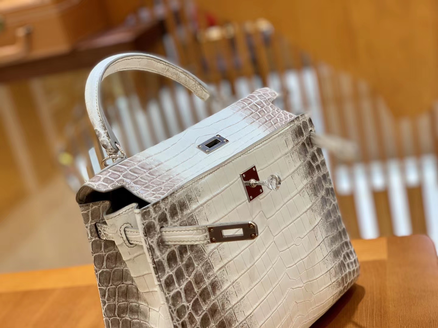 Hermès（爱马仕）Kelly 25cm 喜玛拉雅 哑光 尼罗鳄鱼皮 全手工缝制 现货