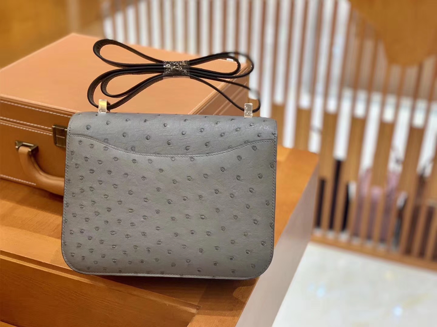 Hermès（爱马仕）Constance 23cm 冰川灰 南非KK级鸵鸟皮 银扣 原版蜜蜡线 顶级手缝