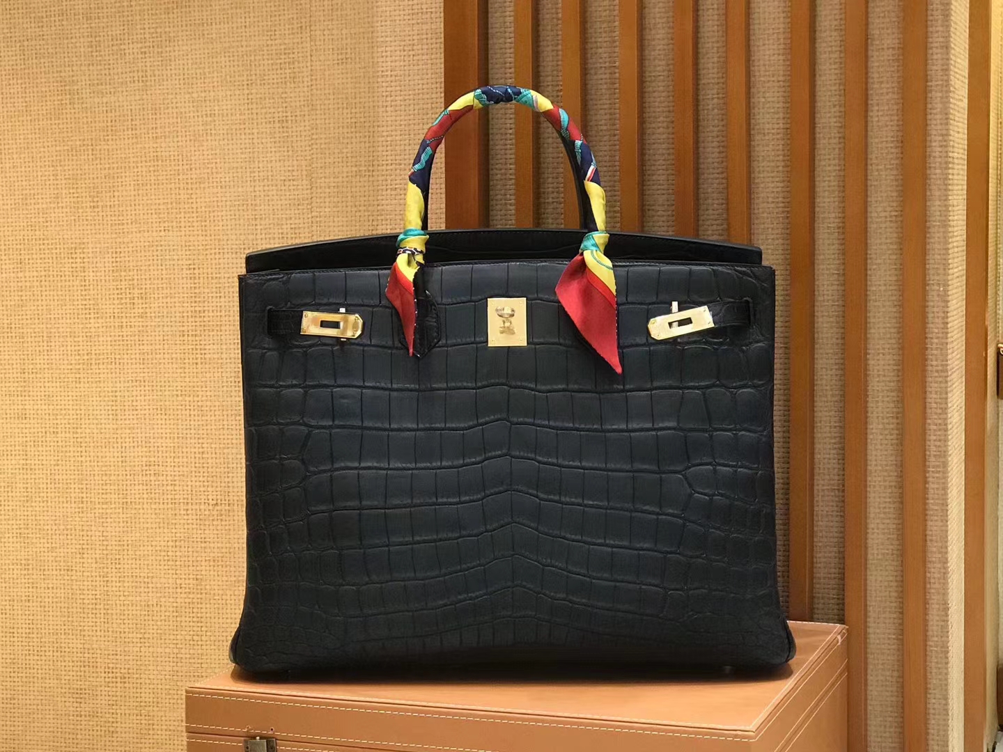 Hermès（爱马仕）Birkin 铂金包 经典黑 进口一级雾面尼罗鳄鱼皮 蜡线 40cm