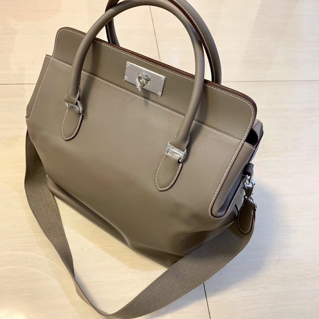 Hermès（爱马仕）Toolbox 牛奶盒 旅行包 斑鸠灰 35cm 少量现货