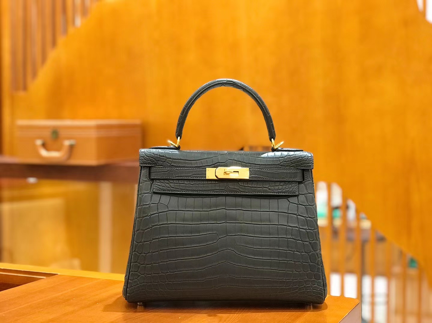 Hermès（爱马仕）Kelly 28cm 石墨灰 金扣 哑光 尼罗鳄鱼皮 全手工缝制 现货