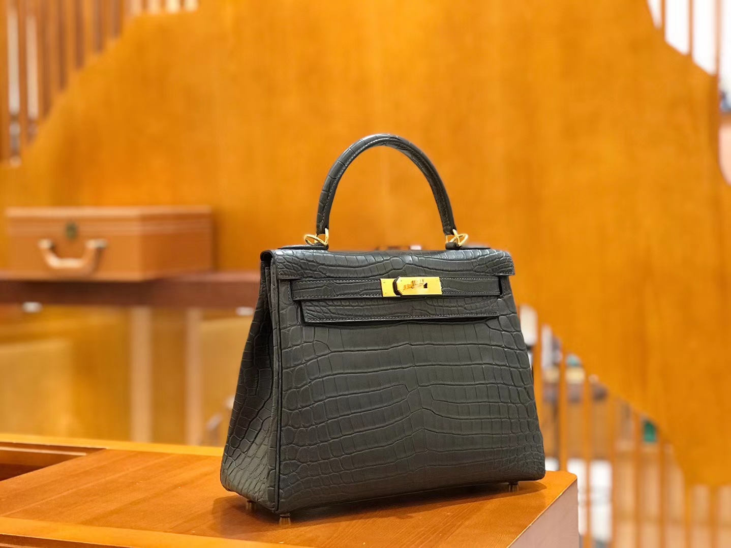 Hermès（爱马仕）Kelly 28cm 石墨灰 金扣 哑光 尼罗鳄鱼皮 全手工缝制 现货