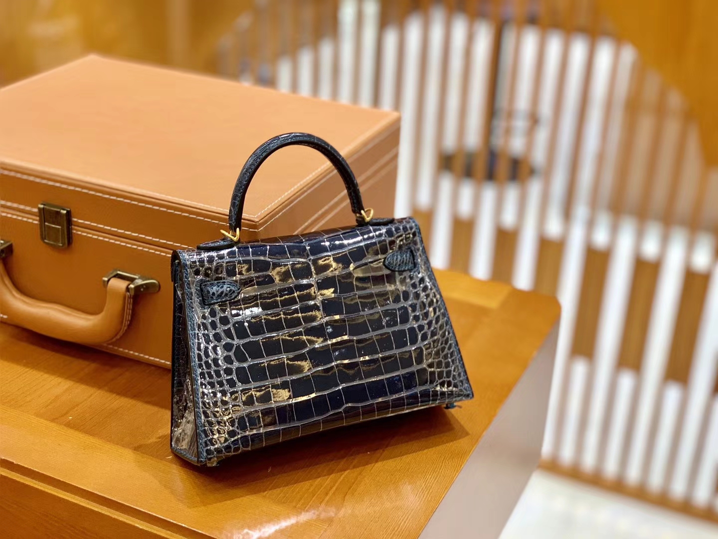 Hermès（爱马仕）迷你 2代 美洲鳄鱼皮 鸭仔蓝 全手工缝制 现货